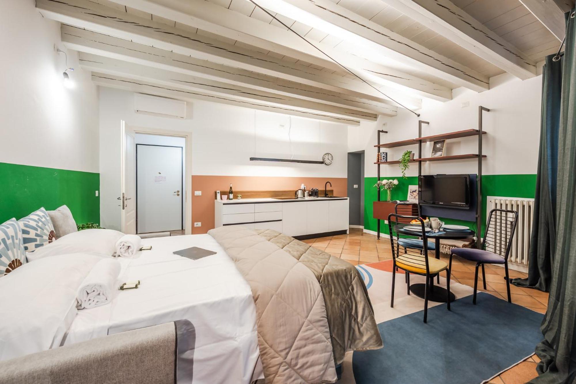 Riverwalk Al Castello Indipendent Apartments Verona Exterior photo